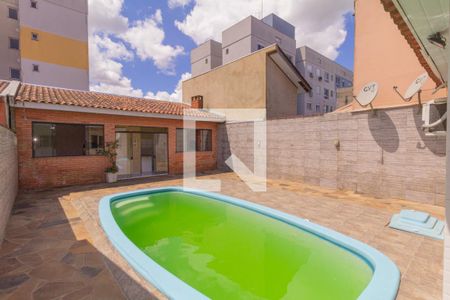 Casa para alugar com 111m², 3 quartos e 2 vagasPiscina