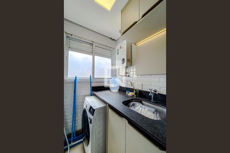 Área de Serviço de apartamento para alugar com 2 quartos, 56m² em Vila Regente Feijó, São Paulo