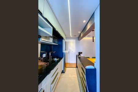 Cozinha de apartamento para alugar com 2 quartos, 56m² em Vila Regente Feijó, São Paulo