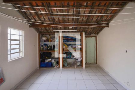 Casa à venda com 110m², 3 quartos e 3 vagasQuarto de Serviço