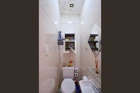 Casa à venda com 110m², 3 quartos e 3 vagasLavabo