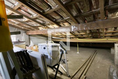 Casa à venda com 110m², 3 quartos e 3 vagasQuarto de Serviço