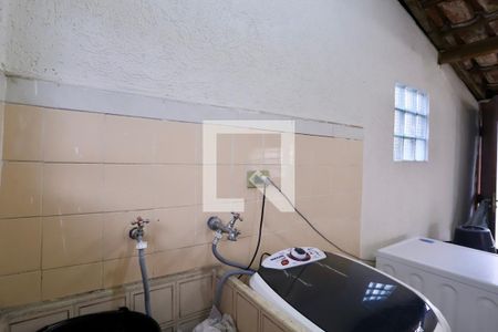 Casa à venda com 110m², 3 quartos e 3 vagasLavanderia