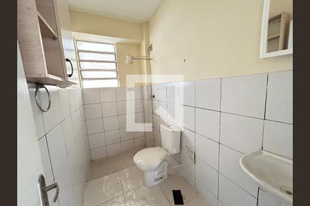 Banheiro de apartamento para alugar com 2 quartos, 50m² em Piedade, Rio de Janeiro