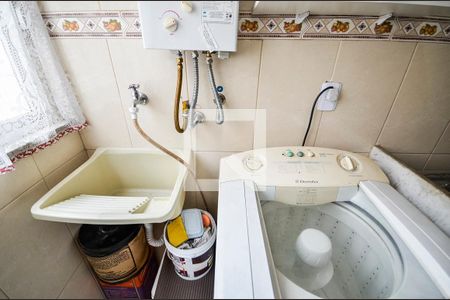 Apartamento à venda com 75m², 2 quartos e 1 vagaÁrea de Serviço