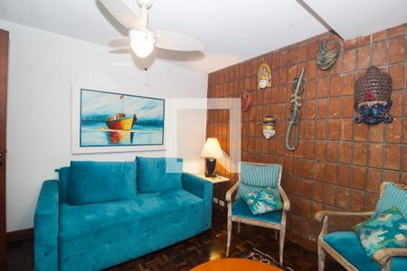 Casa à venda com 596m², 6 quartos e 4 vagas Casa à venda com 596m², 6 quartos e 4 vagasSala 3