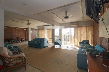 Casa à venda com 596m², 6 quartos e 4 vagas Casa à venda com 596m², 6 quartos e 4 vagasSala 3