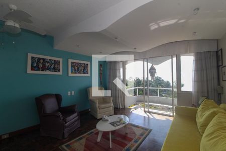 Casa à venda com 596m², 6 quartos e 4 vagas Casa à venda com 596m², 6 quartos e 4 vagasQuarto 3