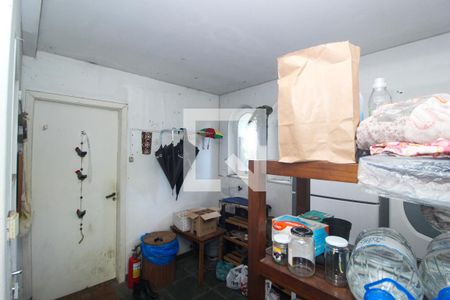 Casa à venda com 596m², 6 quartos e 4 vagas Casa à venda com 596m², 6 quartos e 4 vagasGaragem