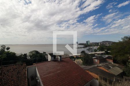 Casa à venda com 596m², 6 quartos e 4 vagas Casa à venda com 596m², 6 quartos e 4 vagasVista