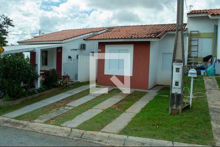 Casa de condomínio para alugar com 60m², 2 quartos e 2 vagasFachada