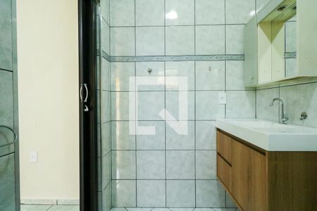 Casa à venda com 290m², 3 quartos e 2 vagasBanheiro da Suíte 1 - Externa