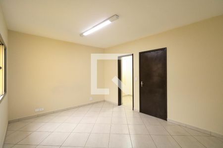 Casa à venda com 290m², 3 quartos e 2 vagasSuíte 2