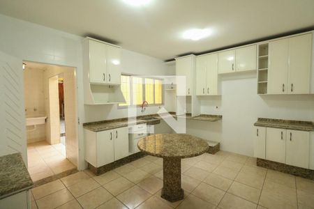 Casa à venda com 290m², 3 quartos e 2 vagasCozinha