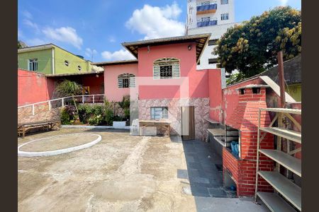 Casa à venda com 150m², 4 quartos e 7 vagasÁrea comum