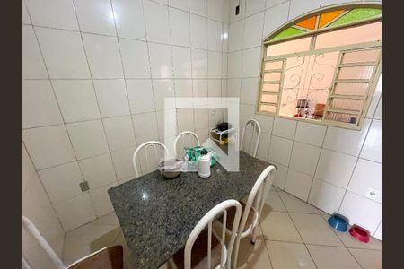 Casa à venda com 150m², 4 quartos e 7 vagasSala de Jantar