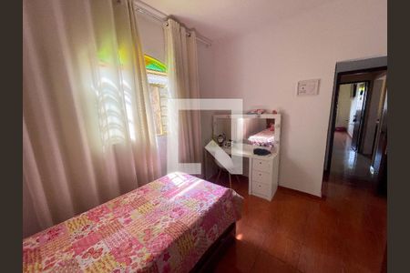 Casa à venda com 150m², 4 quartos e 7 vagasQuarto 2