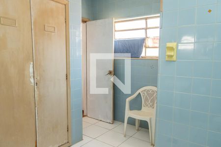 Casa para alugar com 300m², 3 quartos e 4 vagasPiso superior- Banheiro Suíte