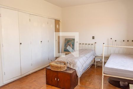 Casa para alugar com 300m², 3 quartos e 4 vagasPiso superior- Quarto 1