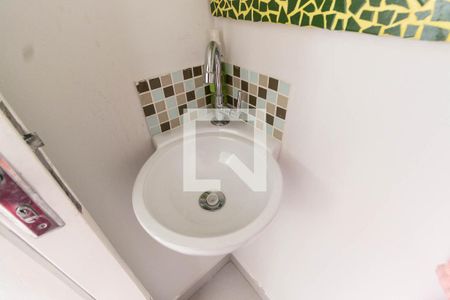 Casa para alugar com 143m², 3 quartos e 2 vagas Casa para alugar com 143m², 3 quartos e 2 vagasBanheiro de serviço