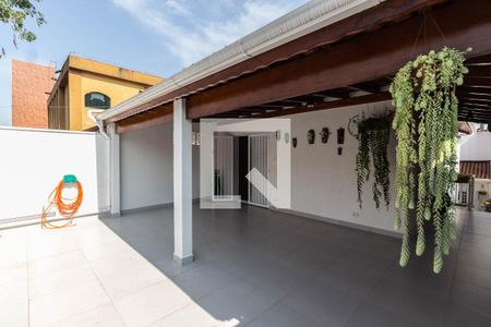 Casa para alugar com 143m², 3 quartos e 2 vagas Casa para alugar com 143m², 3 quartos e 2 vagasVaranda