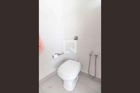 Casa para alugar com 143m², 3 quartos e 2 vagas Casa para alugar com 143m², 3 quartos e 2 vagasBanheiro de serviço