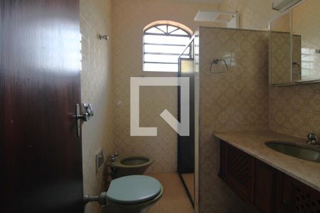 Casa à venda com 309m², 3 quartos e 5 vagasBanheiro da suíte