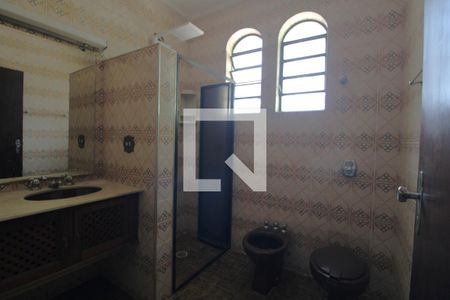 Casa à venda com 309m², 3 quartos e 5 vagasBanheiro 