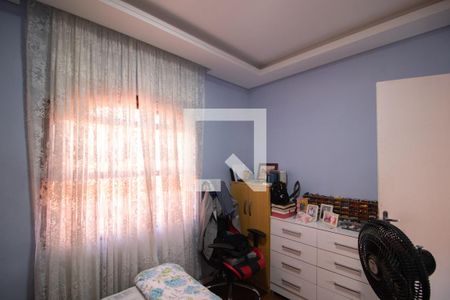 Casa à venda com 100m², 4 quartos e 2 vagas Casa à venda com 100m², 4 quartos e 2 vagasQuarto 2