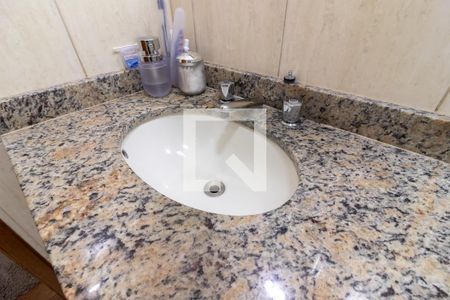 Casa à venda com 158m², 3 quartos e 3 vagasBanheiro da Suíte 1