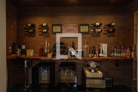 Casa de condomínio à venda com 600m², 4 quartos e 3 vagasSala