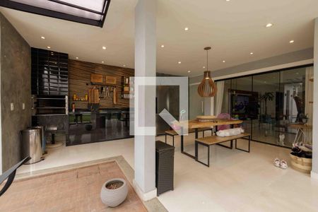 Casa de condomínio à venda com 600m², 4 quartos e 3 vagasÁrea de Lazer