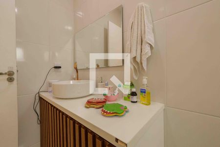 Casa de condomínio à venda com 600m², 4 quartos e 3 vagasBanheiro da Suíte 3