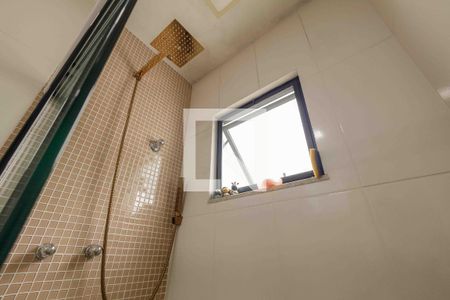 Casa de condomínio à venda com 600m², 4 quartos e 3 vagasBanheiro da Suíte 3