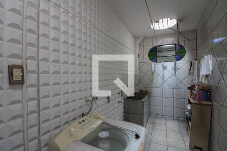 Casa à venda com 152m², 2 quartos e 1 vagaÁrea de Serviço