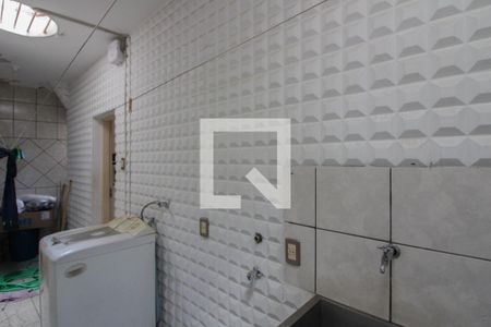 Casa à venda com 152m², 2 quartos e 1 vagaÁrea de Serviço