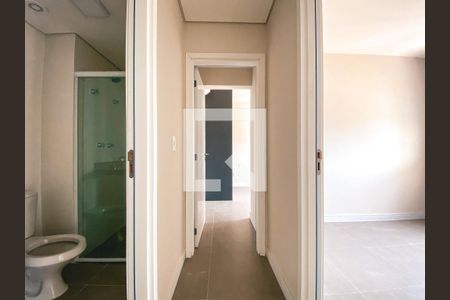 Corredor de apartamento para alugar com 2 quartos, 61m² em Butantã, São Paulo