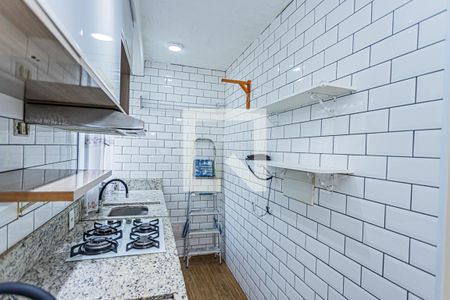 Apartamento para alugar com 38m², 2 quartos e 1 vaga Apartamento para alugar com 38m², 2 quartos e 1 vagaCozinha e Área de Serviço