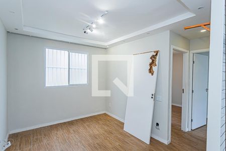 Sala de apartamento para alugar com 2 quartos, 38m² em Parque Pan Americano, São Paulo