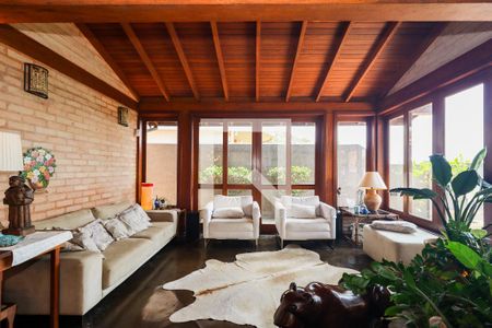 Sala de casa à venda com 4 quartos, 324m² em Jardim Leonor, São Paulo