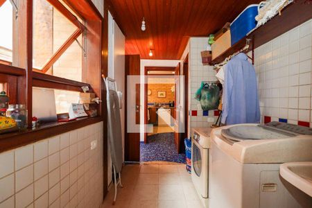 Casa à venda com 324m², 4 quartos e 4 vagas Casa à venda com 324m², 4 quartos e 4 vagasÁrea de Serviço