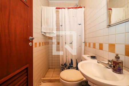 Casa à venda com 324m², 4 quartos e 4 vagas Casa à venda com 324m², 4 quartos e 4 vagasÁrea de Serviço