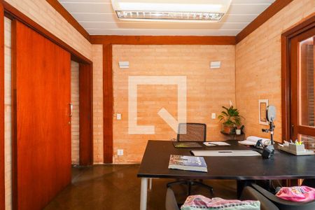 Casa à venda com 324m², 4 quartos e 4 vagas Casa à venda com 324m², 4 quartos e 4 vagasSuíte 2