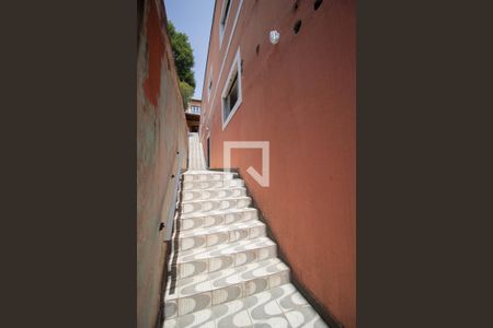 Apartamento para alugar com 65m², 1 quarto e sem vaga Apartamento para alugar com 65m², 1 quarto e sem vagaEscada