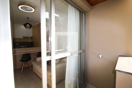 Varanda  de apartamento para alugar com 1 quarto, 37m² em Vila Uberabinha, São Paulo