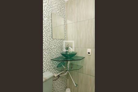 Apartamento à venda com 73m², 2 quartos e 1 vaga Apartamento à venda com 73m², 2 quartos e 1 vagaBanheiro 2