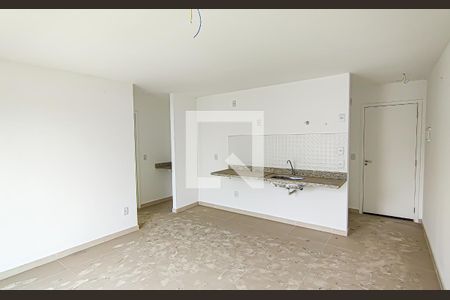 Sala/Cozinha de apartamento para alugar com 1 quarto, 47m² em Taquara, Rio de Janeiro