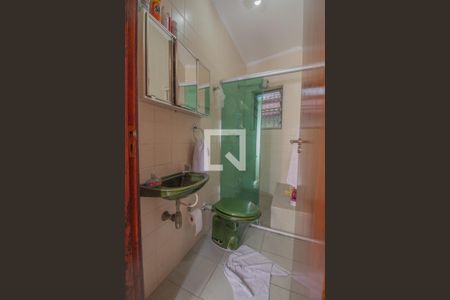 Casa à venda com 150m², 3 quartos e 2 vagasBanheiro