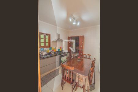 Casa à venda com 150m², 3 quartos e 2 vagasCozinha 