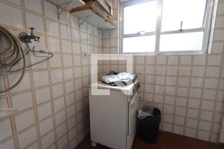 Casa à venda com 170m², 3 quartos e 2 vagasLavanderia